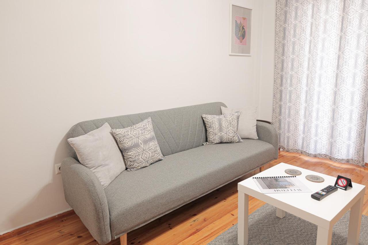 Uranus Apartment Thessaloniki Buitenkant foto