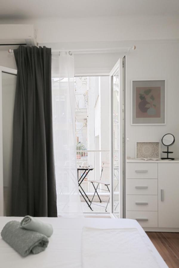 Uranus Apartment Thessaloniki Buitenkant foto