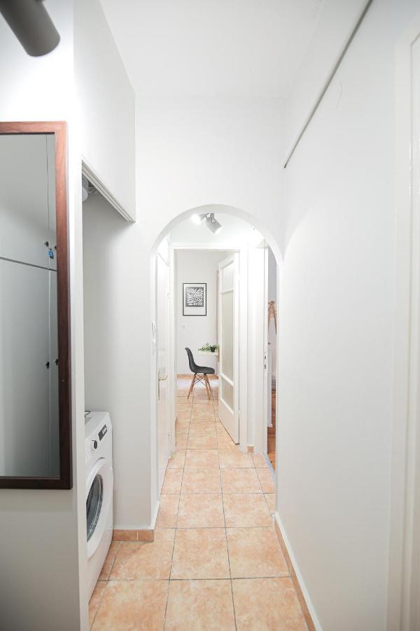 Uranus Apartment Thessaloniki Buitenkant foto