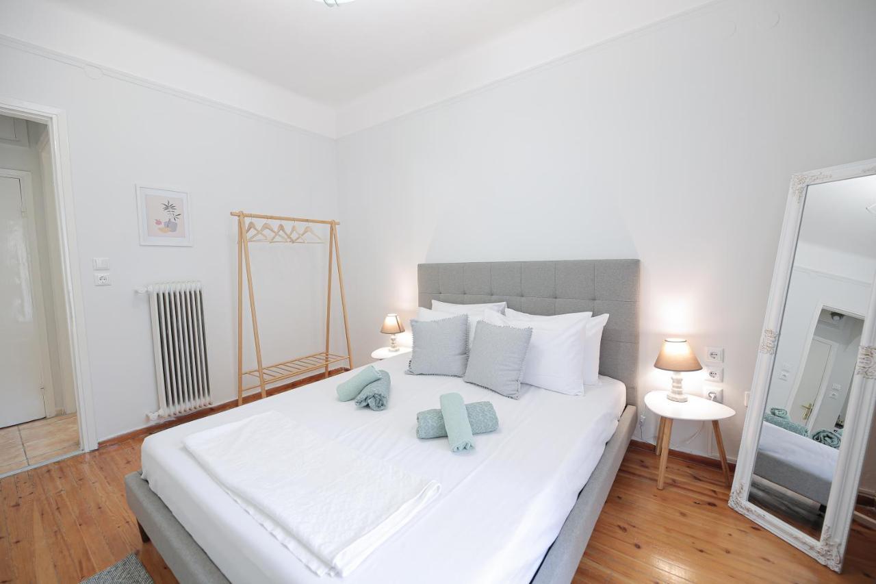 Uranus Apartment Thessaloniki Buitenkant foto